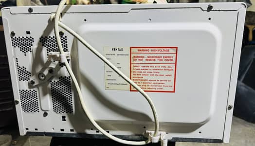 Brand New condition oven available for sale