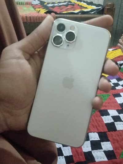 Iphone 11 pro white color