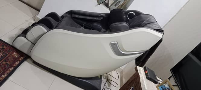 Massage Chair.