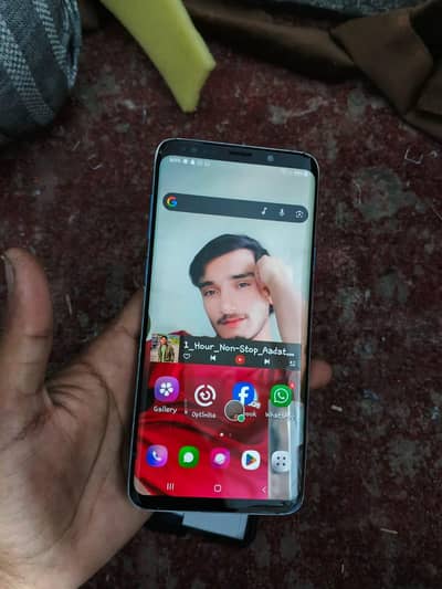 urgent sale karna hai Samsung S9 Plus