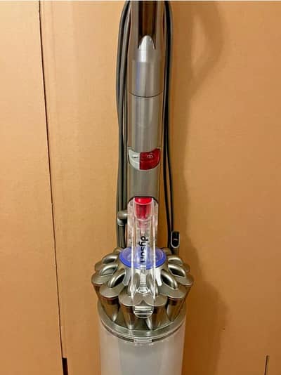 DYSON ELECTRIC VACUUM CLEANER BIG SIZE