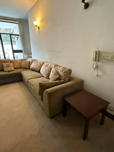 L-shaped Sectional Sofa