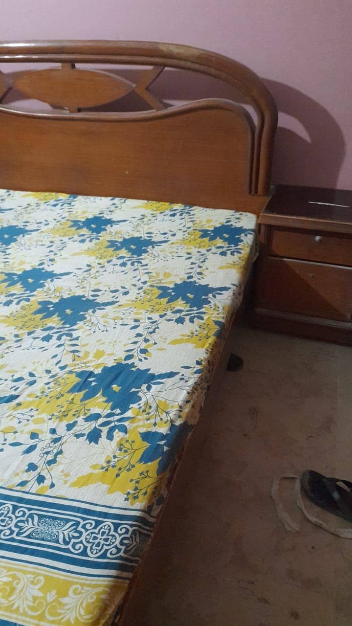 bed with dressing table 2