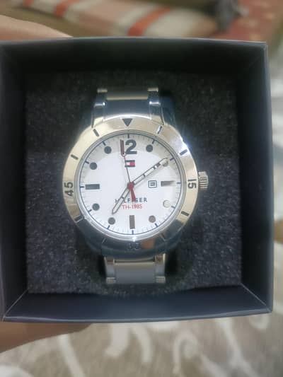 TOMMY HILFIGER WATCH ⌚