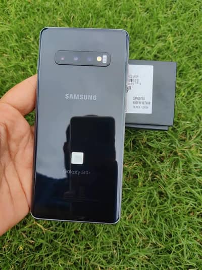 Samsung S10 plus 8GB RAM 128 GB memory WhatsApp number 03.27. 49.20. 289