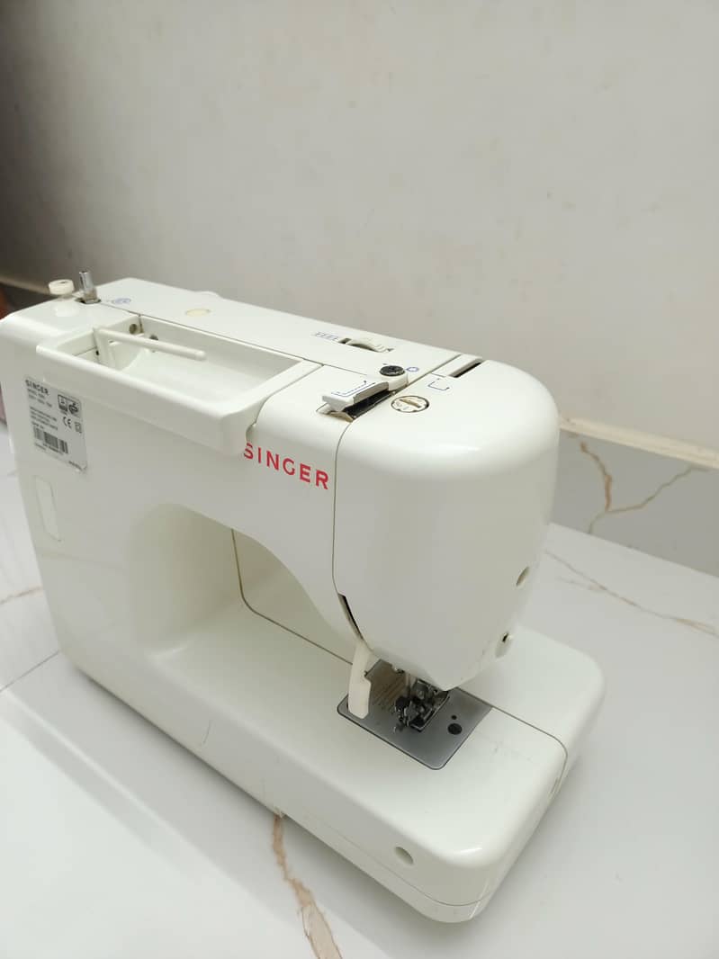 Sewing Machine automatic 2