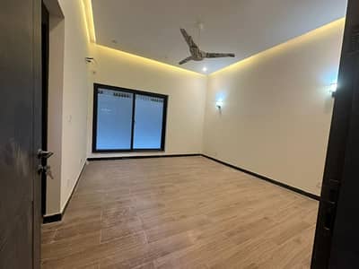 D-12/4 Lower Portion Sized 1 Kanal Is Available