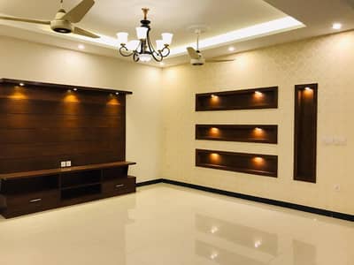 Buy A Centrally Located 1 Kanal Lower Portion In D-12/2