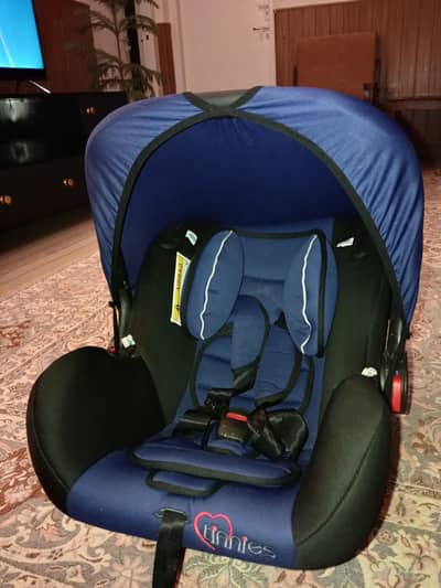 infant car seat and carry cot