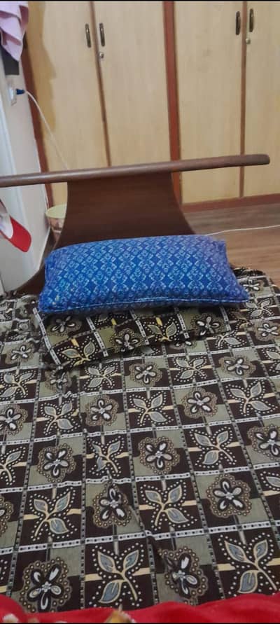 apricot wood use 2 bed set with 1 side table super comfortable