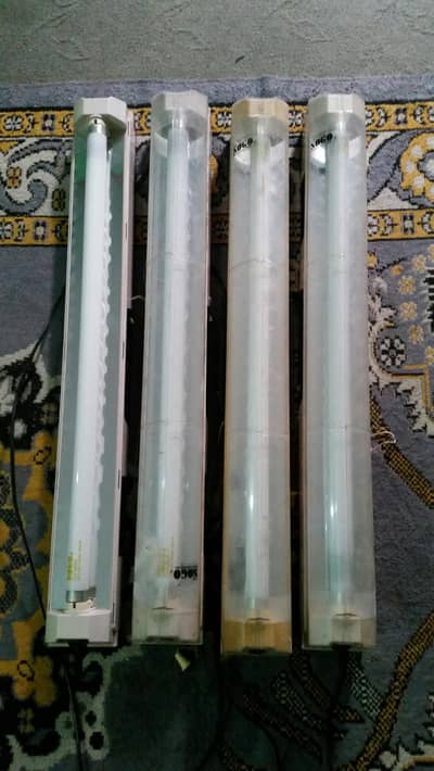 Tube Lights for sale 03135701595