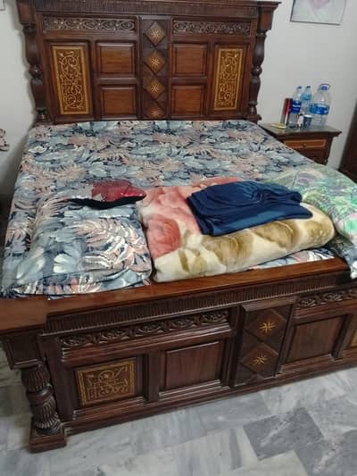 wardrobe , bed &  dressing table