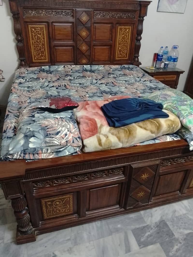 wardrobe , bed &  dressing table 0