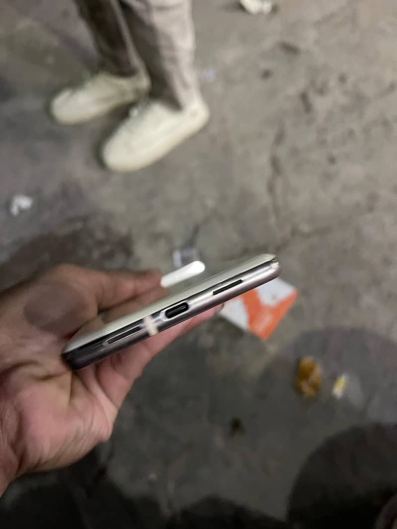 Google pixel 6 pro 4