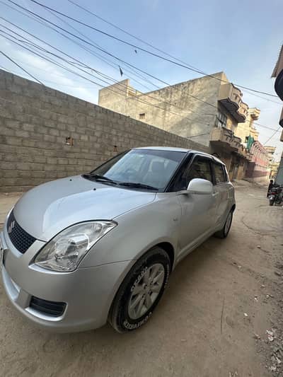Suzuki Swift dlx 1.3