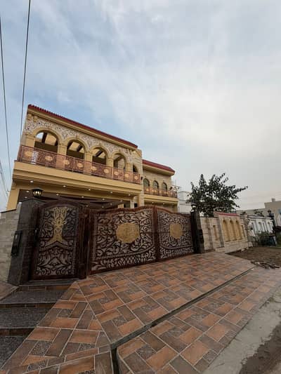 1 Kanal Corner Brand New House For Sale