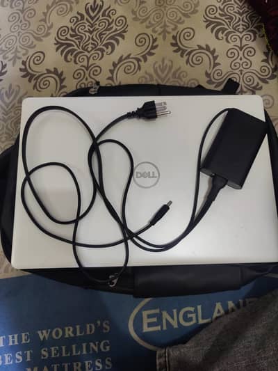 Dell Inspiron 3593 Core i5 10th Gen 16Gbs Ram 512 GB SSD 500 GB HDD