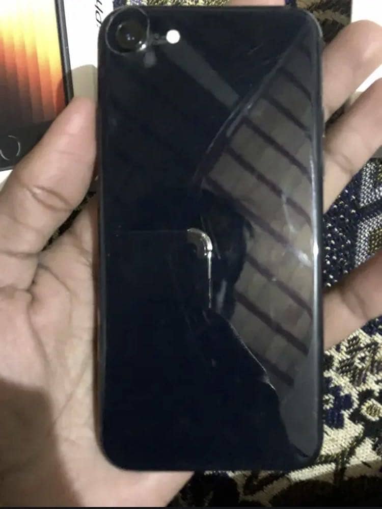 iPhone se 3rd generation 1