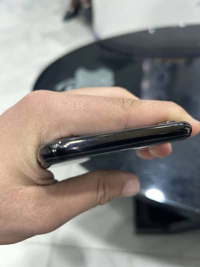 Xsmax nonpta battery change ha achy wali or frount glass