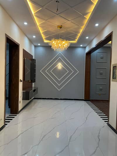 4 MARLA LOWER PORTION FOR RENT IN HIGH COURT PH 2 COLLEGE ROAD LAHORE