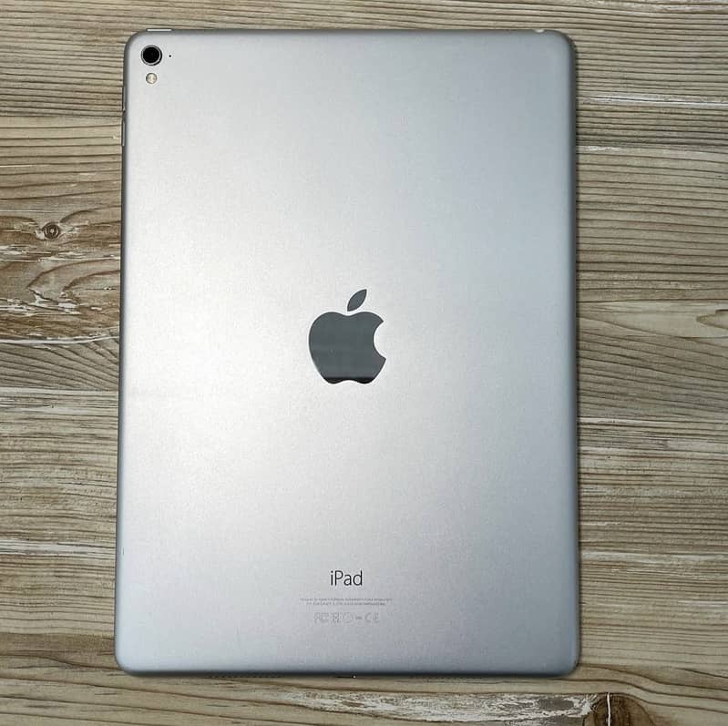 IPAD PRO 9.7”inch 0