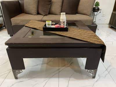 Center wodden table
