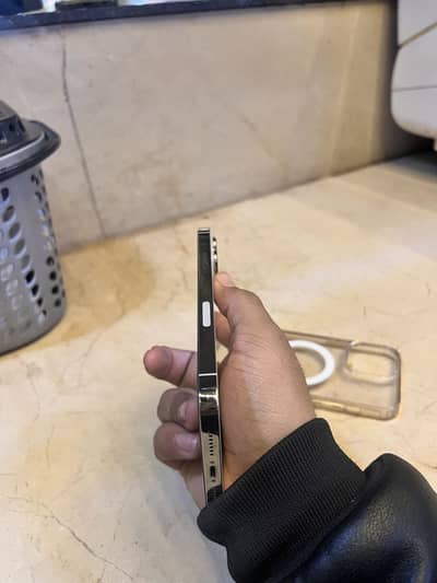 I phone 13 pro max sim bypass sim working