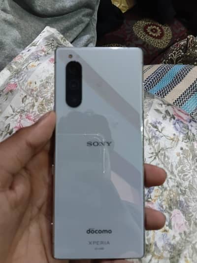 SONY XPERA 5 MARK 1 | 9.5/10 COUNDTION