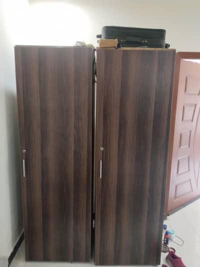 2× Almari/Cupboard/Wardrobe