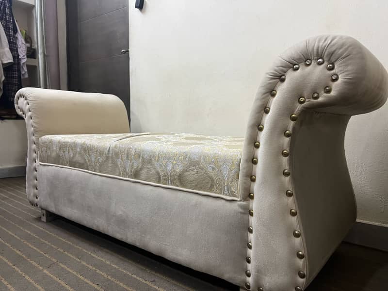 Deewan sofa 0