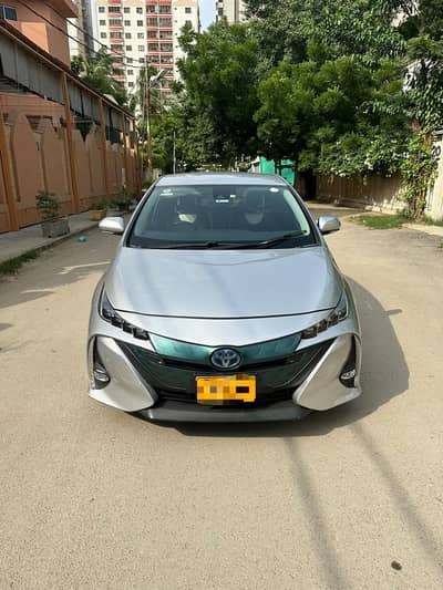 Toyota Prius PHEV