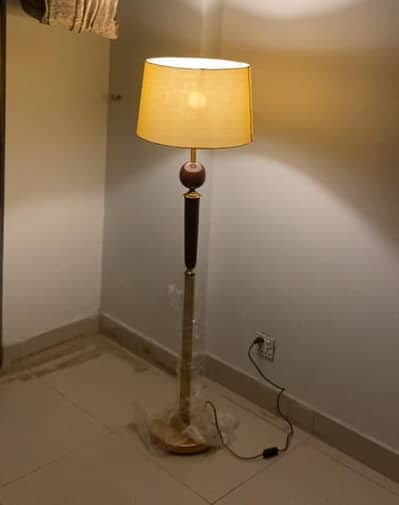 Vintage Classy Lamp Wooden