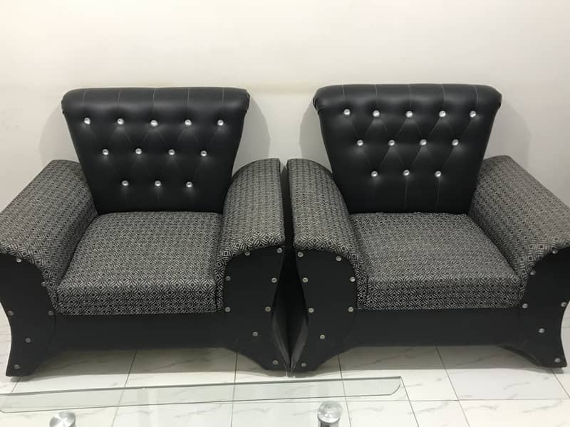 7 seater sofas with centre table 0