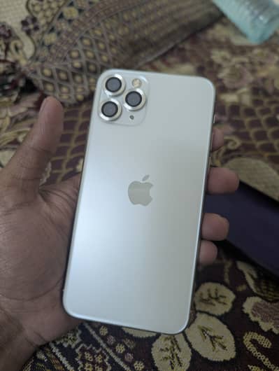 Apple iPhone 11 Pro + Box + Charger