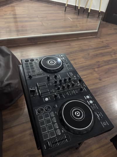 Pioneer DDJ-400 DJ Controller