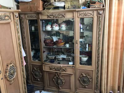 Bedroom set (Complete Furniture)