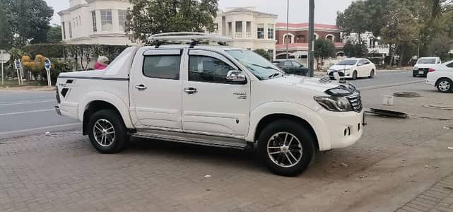 Toyota Hilux 2012