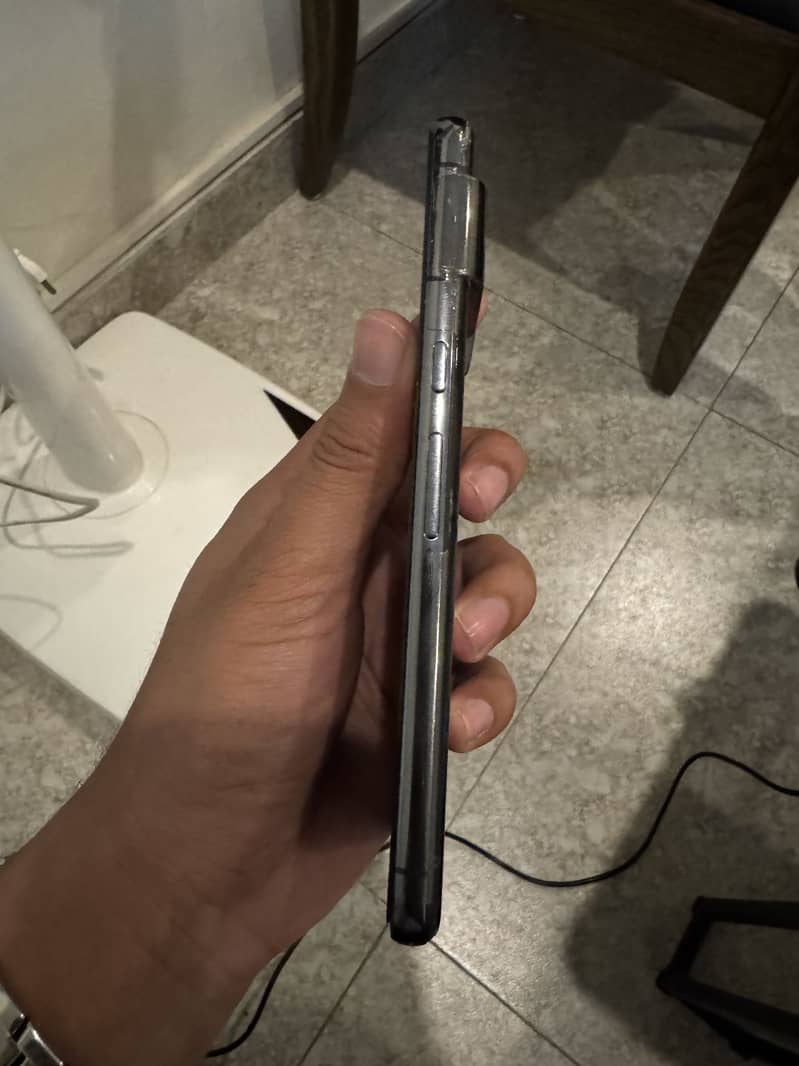 Google pixel 8 pro 6