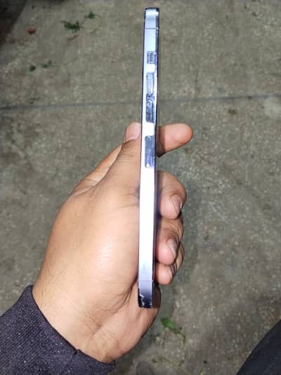 I phone 13 pro max 256 gb water pack