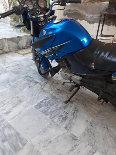 in lush condition, no any issue, ready to use