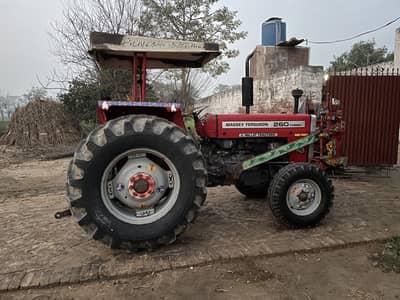 Massey Ferguson Tractor 2018 Model – Excellent Condition