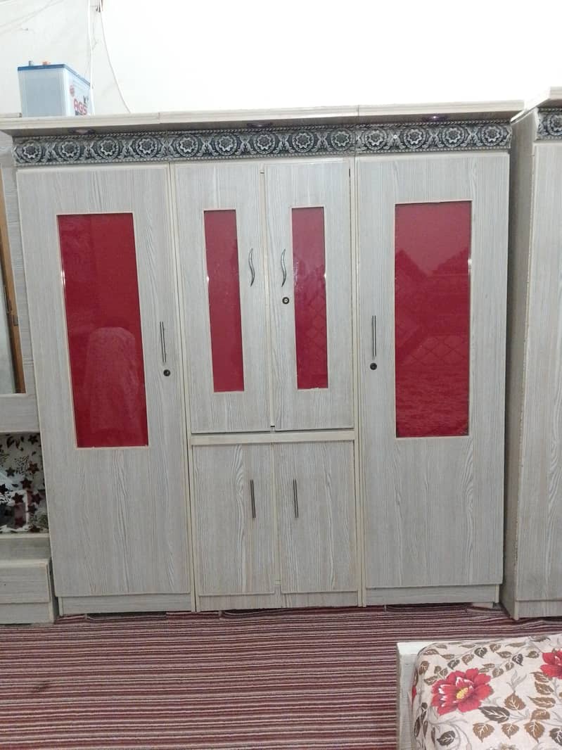 bedroom set use 3