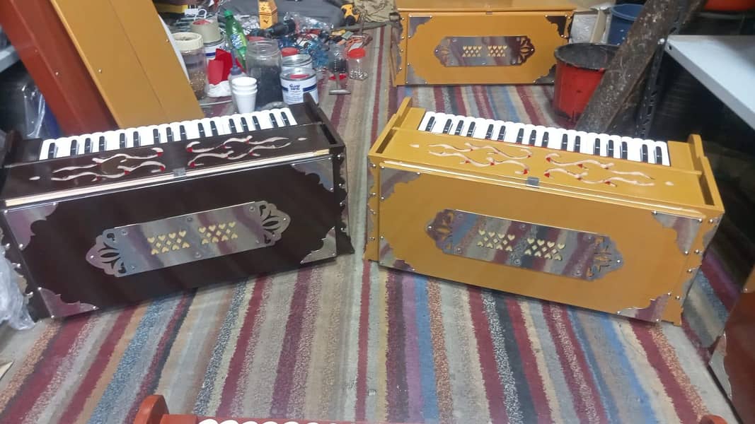 نیے اور پرانے میوزیکل انسٹومینٹس کہ لیے تشریف لائیں 7