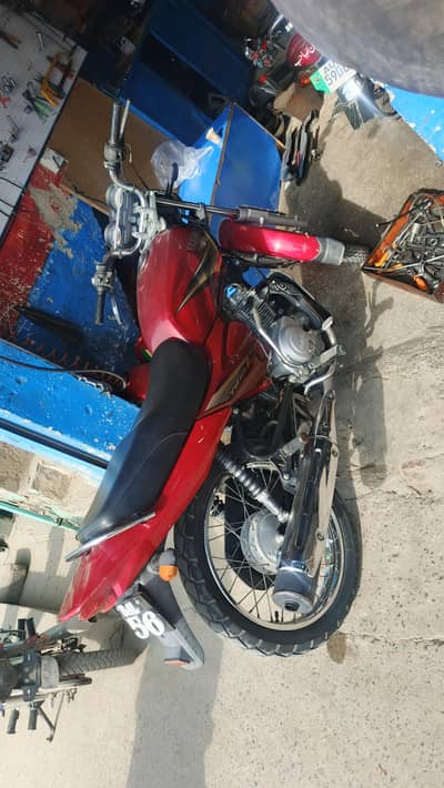 bike ma koi Kam ni ha koi accident Nahin Hai