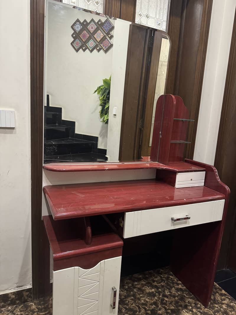 Dressing Table 1