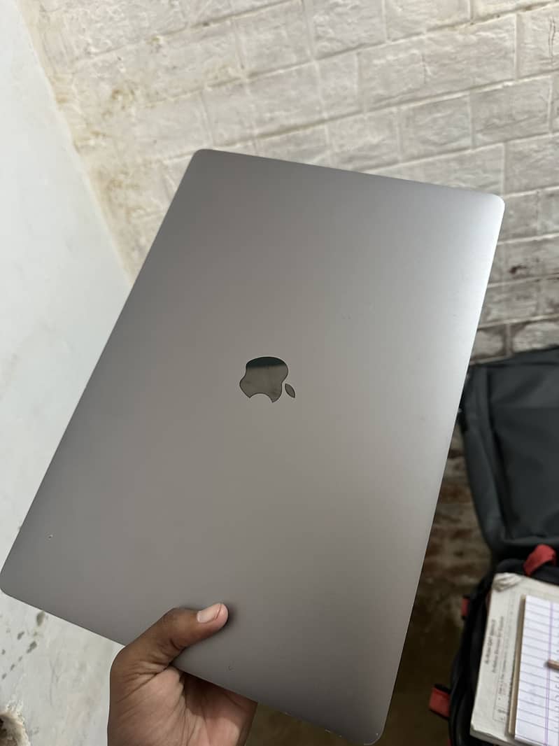 Macbook Pro 2017 1
