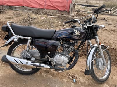 Honda CG 125 2025