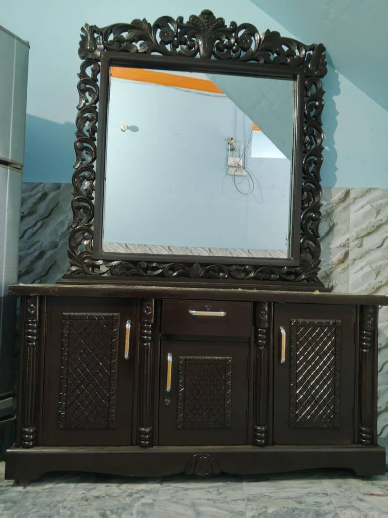 dressing table 4