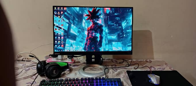 Gaming PC AMD Ryzen 5 PRO 2400G with Radeon Vega Graphics