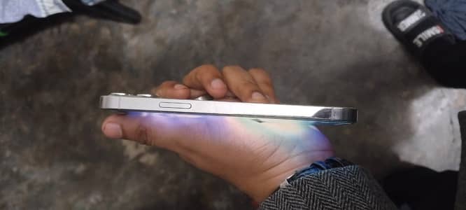 iPhone 12pro 128gb factory lock